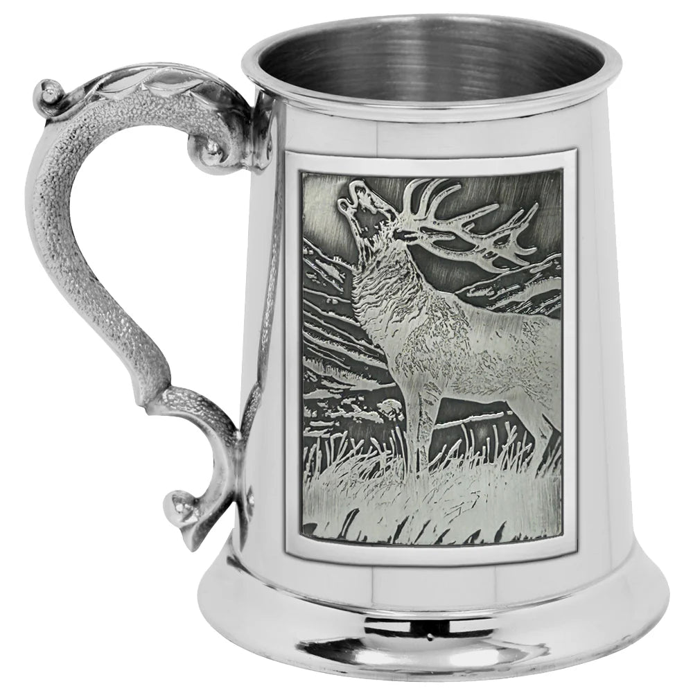 EMB012 1pt Pewter Straight Embossed Stag Badge Tankard