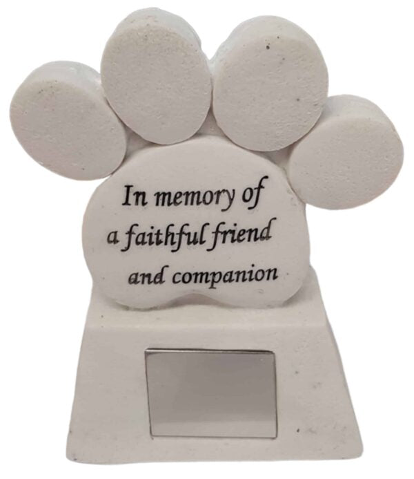 Paw print memorial with engravable aluminium plate (Engraving Included)